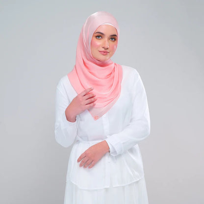 Raia Shawl | Ironless Shimmer in French Pink